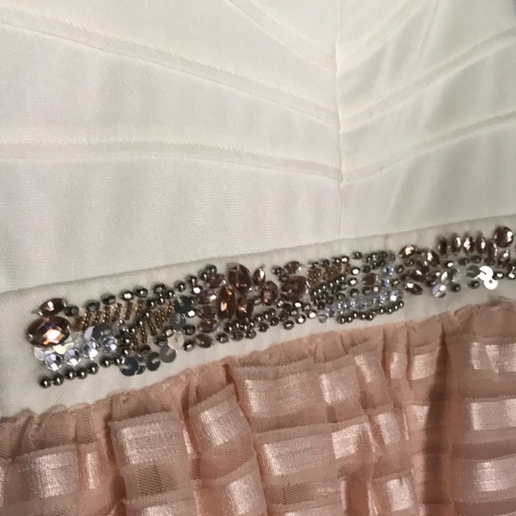 Girls dress - Picture 2 of 2